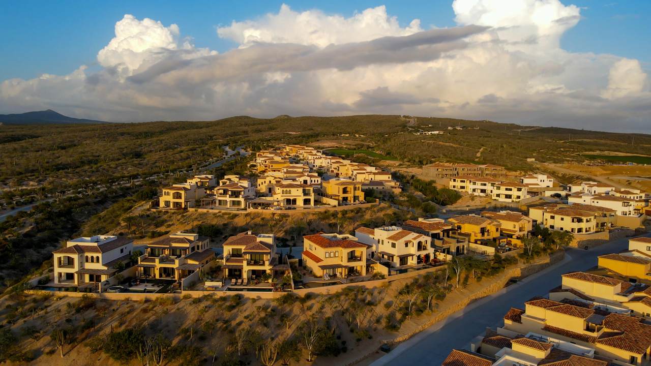 Rancho San Lucas Villa 10 interior and exterior view 25