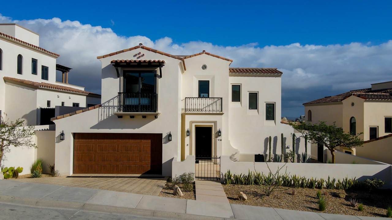 Rancho San Lucas Villa 10 interior and exterior view 1