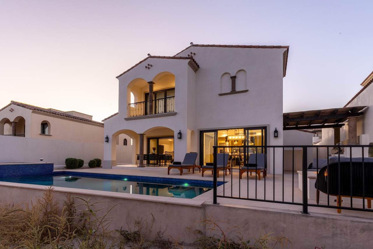 Rancho San Lucas Villa 10 interior and exterior view 18